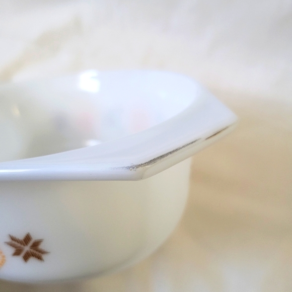 Vintage Town and Country #043 1 1/2 QT. Pyrex Casserole Dish - Picture 6 of 8